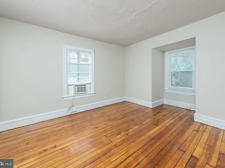 145 High St — Photo 11