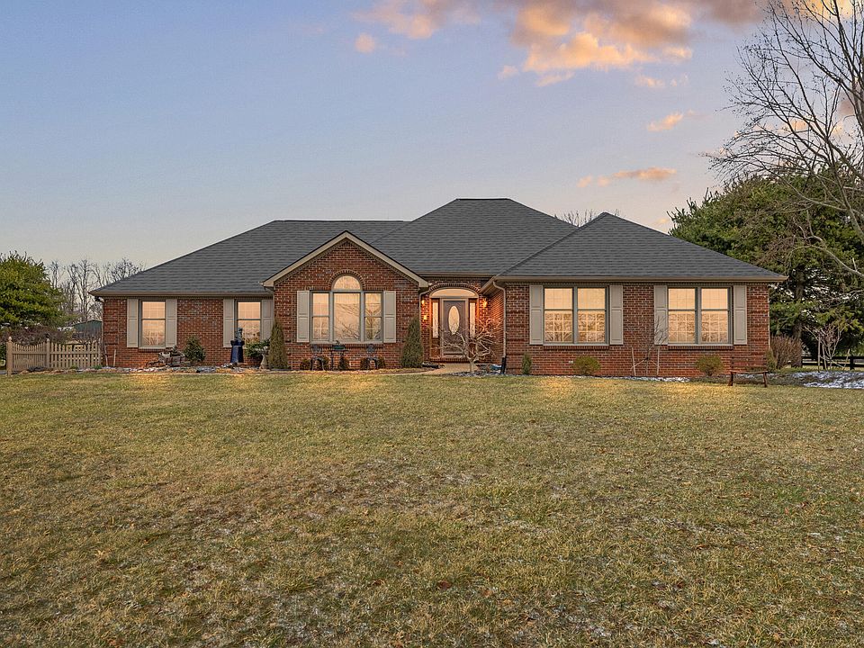 1st image of 111 Creekwood Way