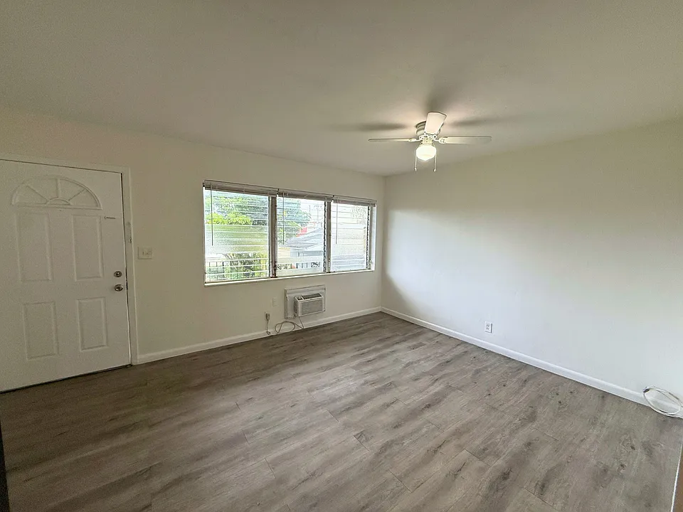 6014 Fillmore St #2S