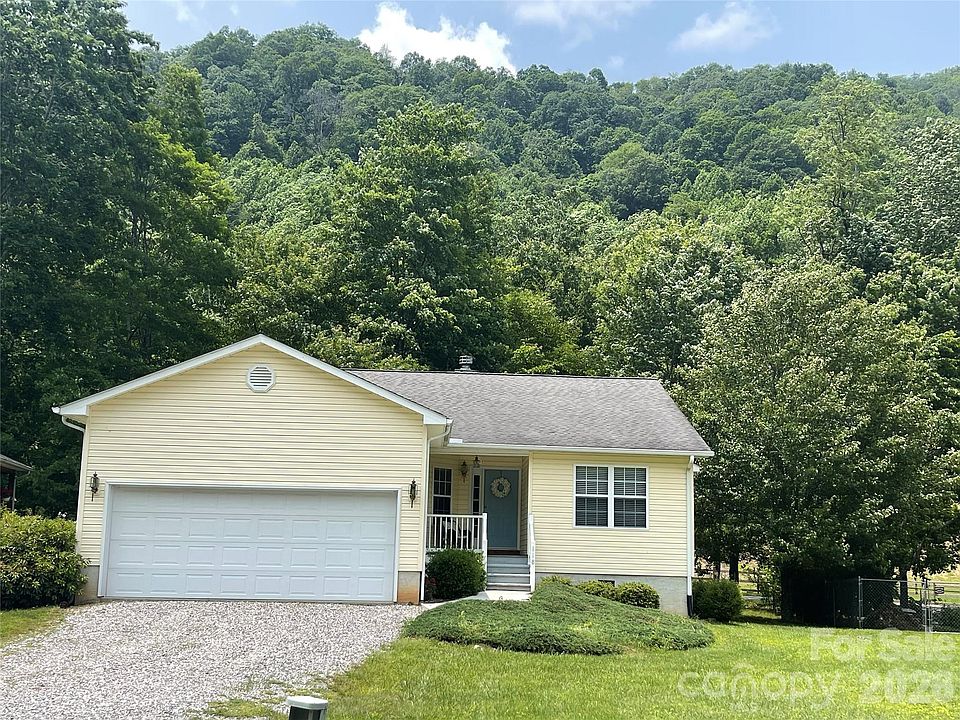 1st image of 118 Whitewater Dr