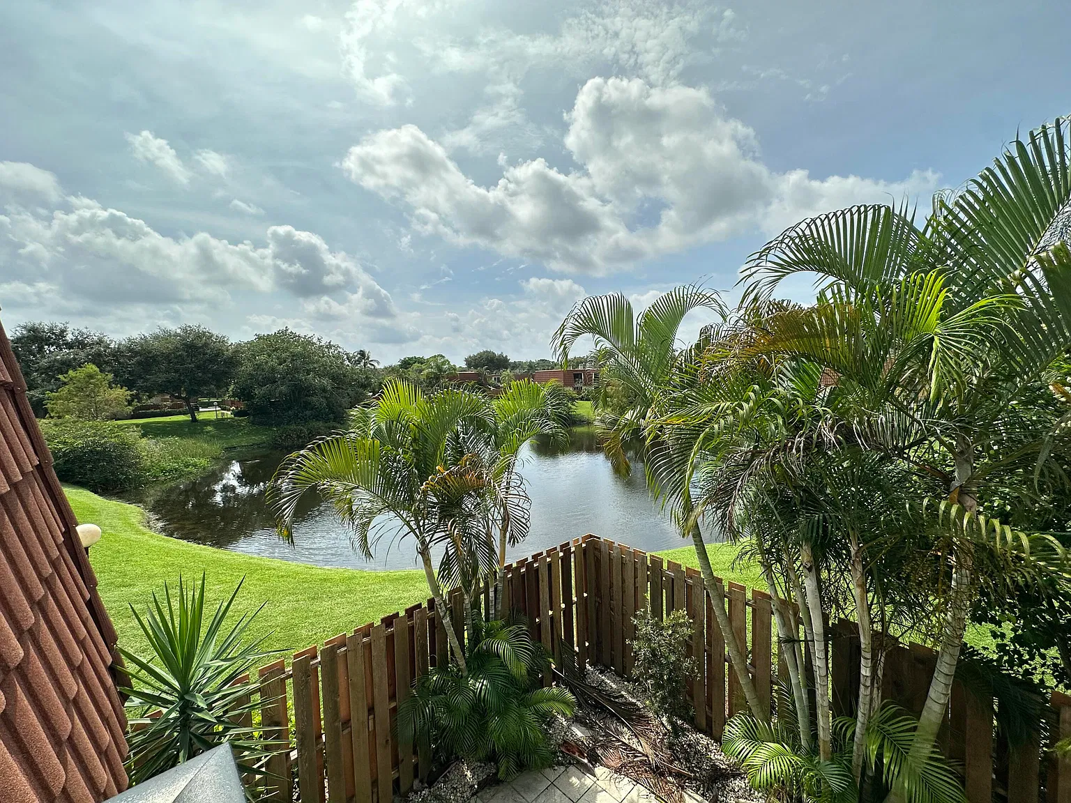 2 bed, 2.5 bath, 1232 sqft, $2,600 — Photo 3