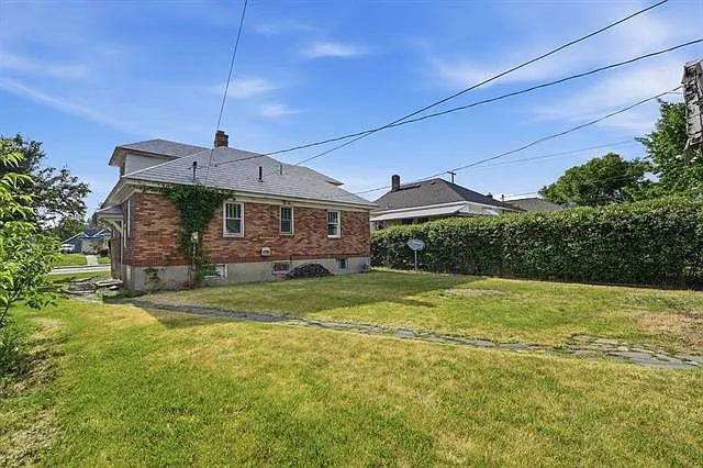 4118 N Howard St — Photo 2