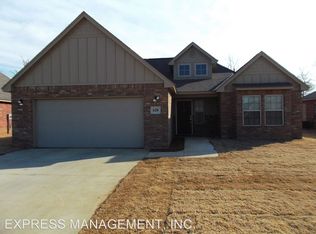 620 Lone Oak Dr, McAlester, OK 74501