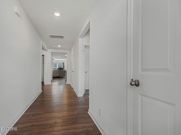 4th image of 165 Jesse Baker Ln