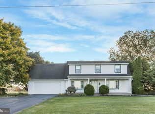 710 W Lexington Rd, Lititz, PA 17543