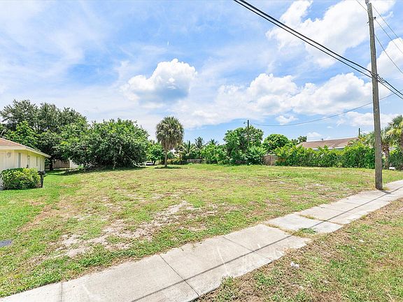 3rd image of 229 SW 6th Avenue