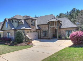 990 Garrison Ln, Auburn, AL 36830