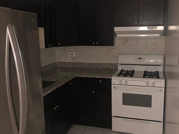 2nd image of 505 W Melrose Ave #503