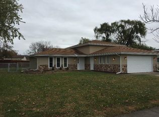 9707 Buchanan St, Crown Point, IN 46307