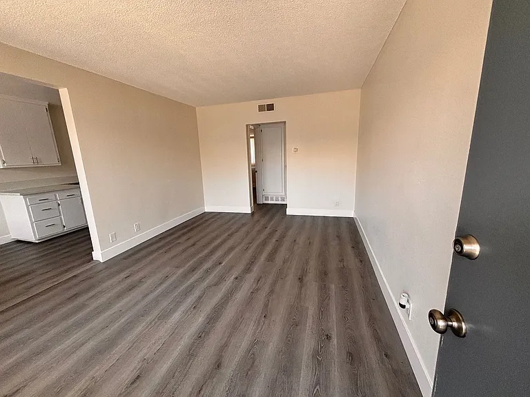 8028 Boer Ave #D4 — Photo 6