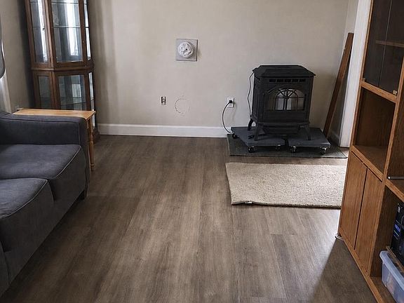 4th image of 9804 Mohawk Dr