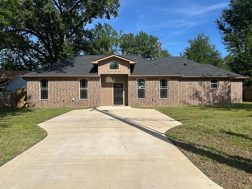1st image of 1720 Outer Dr