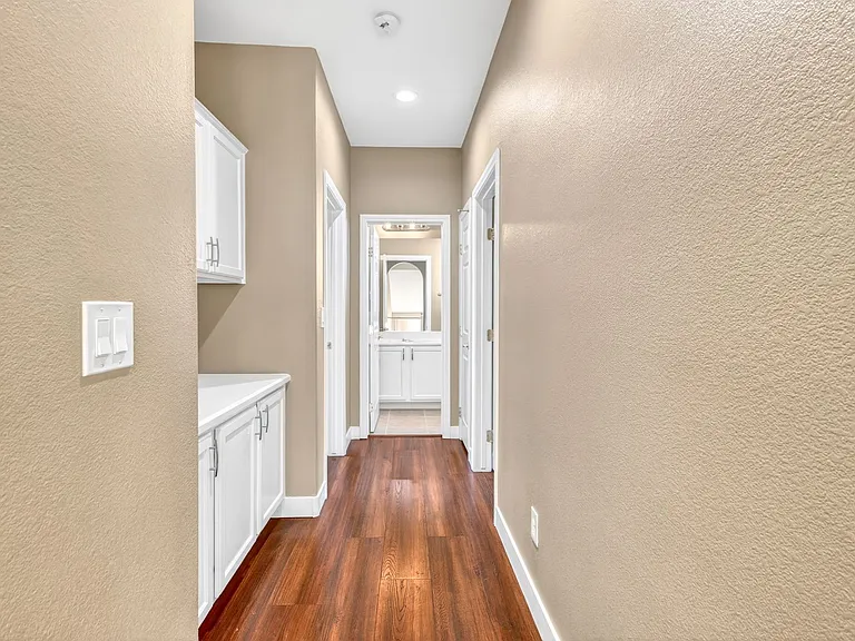 11757 Del Sur Ave — Photo 23