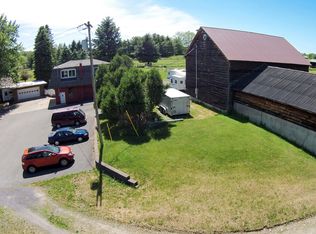 521 Elliot Rd, East Greenbush, NY 12061