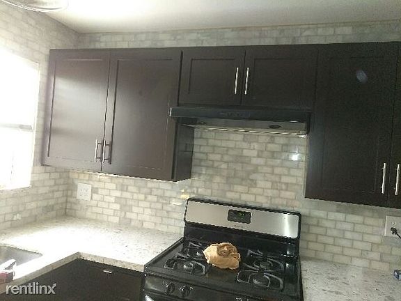 4th image of 2824 S Denison Ave