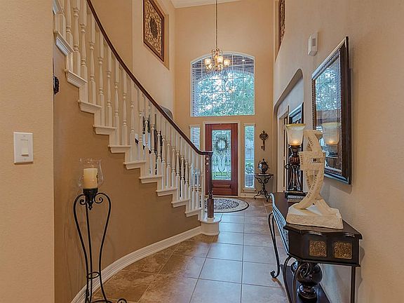 5th image of 4007 Bell Hollow Ln