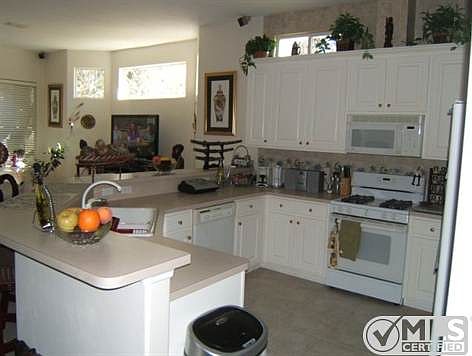 5th image of 4860 Lake Park Dr #5