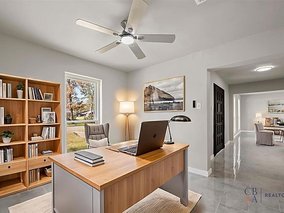 5th image of 1123 Doral Ln