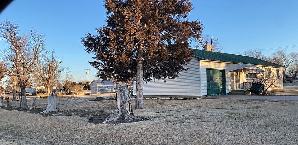 2nd image of 320 2nd St