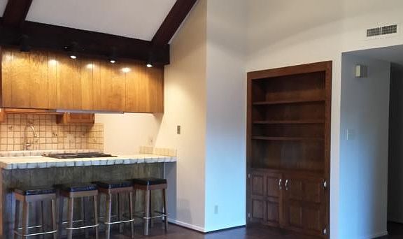 3rd image of 7748 Southcliff Dr