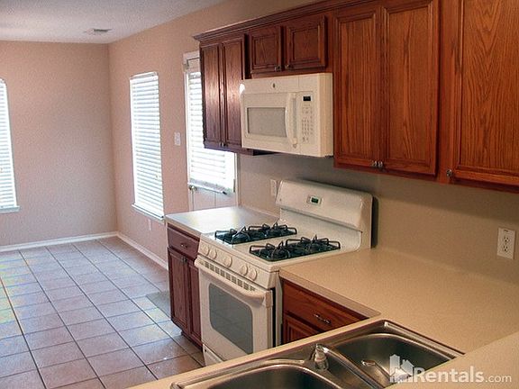 5th image of 20726 Lone Creek Ct