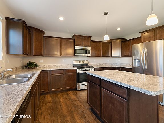 5th image of 1747 Muirfield Dr