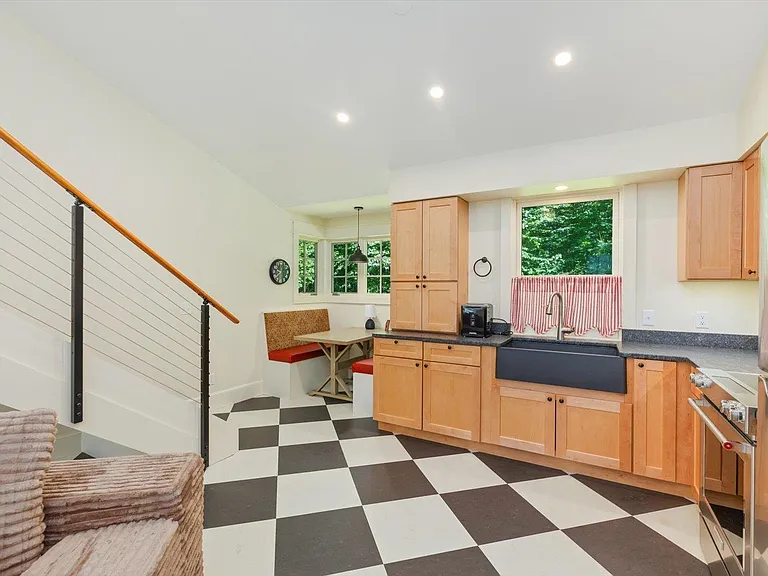 662 Hurricane Rd — Photo 47
