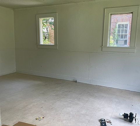3rd image of 112 Vernon St