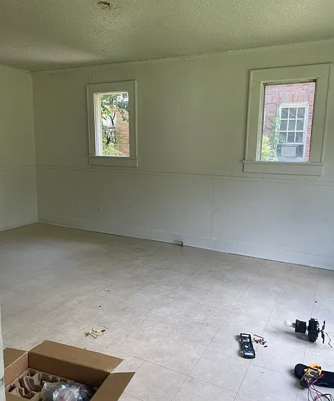112 Vernon St — Photo 3