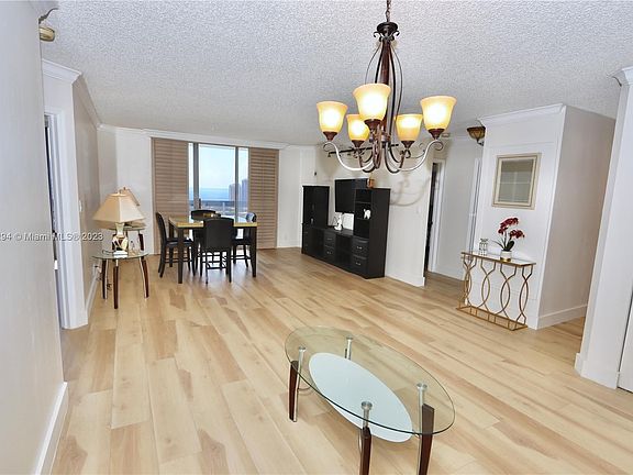 3rd image of 3530 Mystic Pointe Dr APT 2713