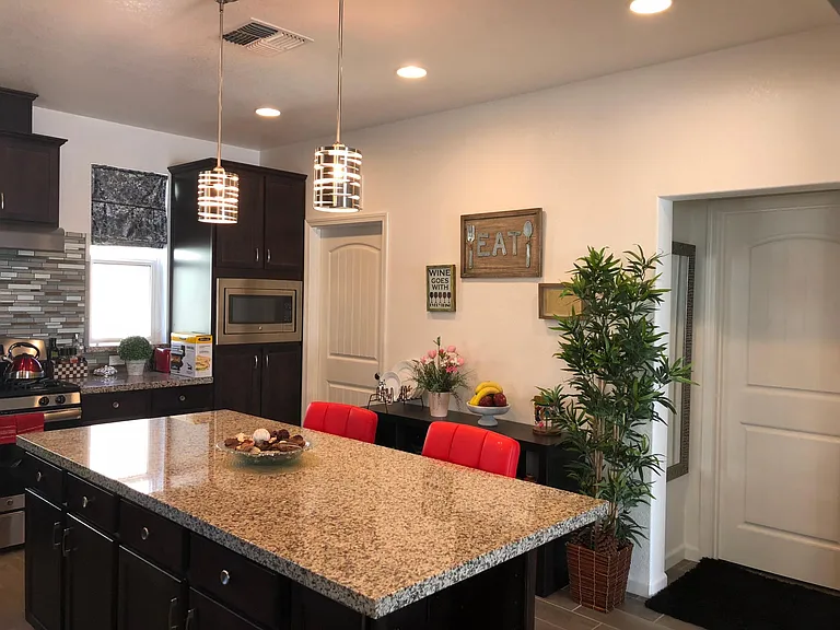 22799 Filbert St — Photo 9