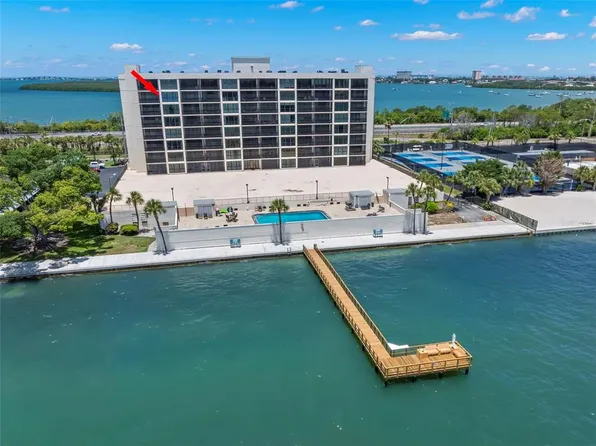 7100 Sunshine Skyway Ln S APT 703, Saint Petersburg, FL 33711
