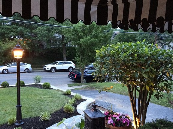 3rd image of 3413 Paxton Ave