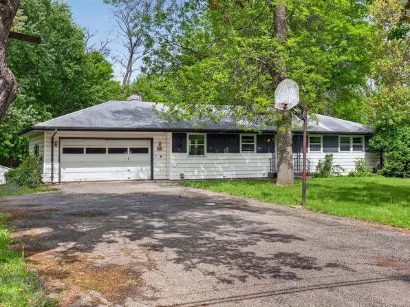 3724 Huntingdon Dr, Minnetonka, MN 55305