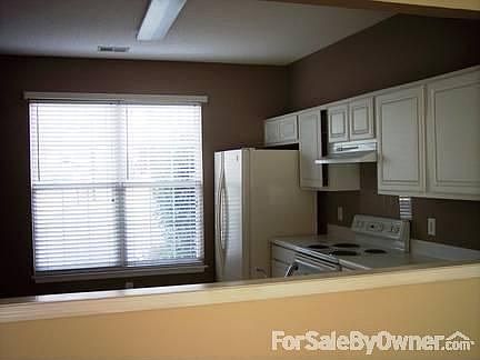 3rd image of 120 Waterford Park Dr