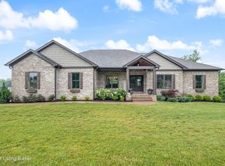 7385 Grand Oaks Dr, Crestwood, KY 40014