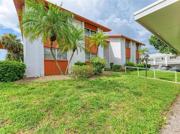 4795 Independence Dr, Bradenton, FL 34210