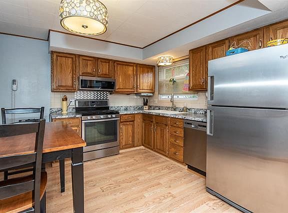 5th image of 2057 Northaire Ln