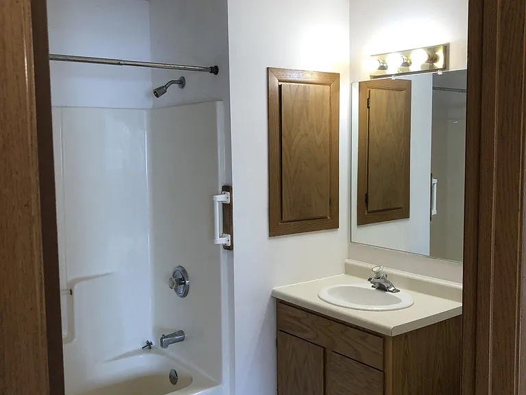 110 Jersey Ln #D — Photo 8