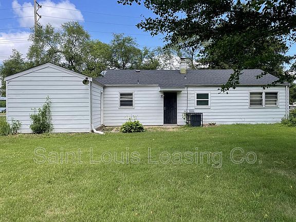3rd image of 12054 Bellefontaine Rd