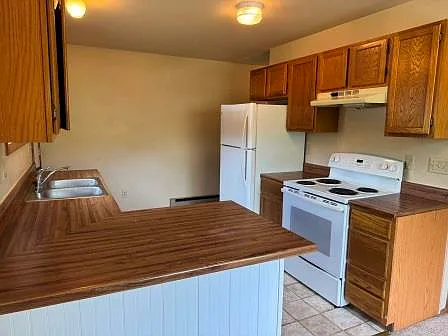 1608 W Koch Street — Photo 3