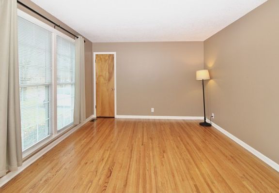 4th image of 105 Morningside Dr