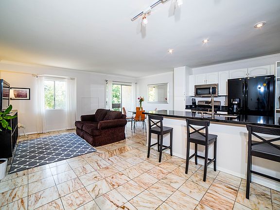 2nd image of 2700 Cahuenga Blvd E APT 1202