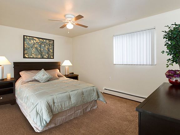 2nd image of 4010 Tappan Dr #141-R