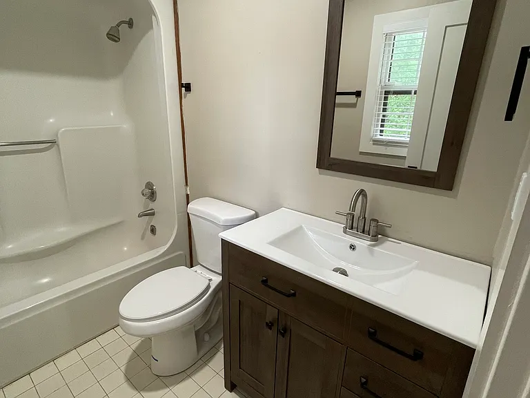 4599 Iroquois Trl — Photo 4