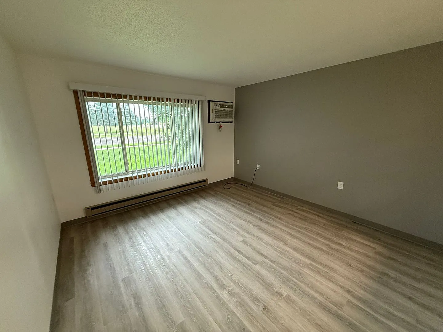 Welcome to Pleasantview 1104 Building in Wahpeton, ND — Photo 4