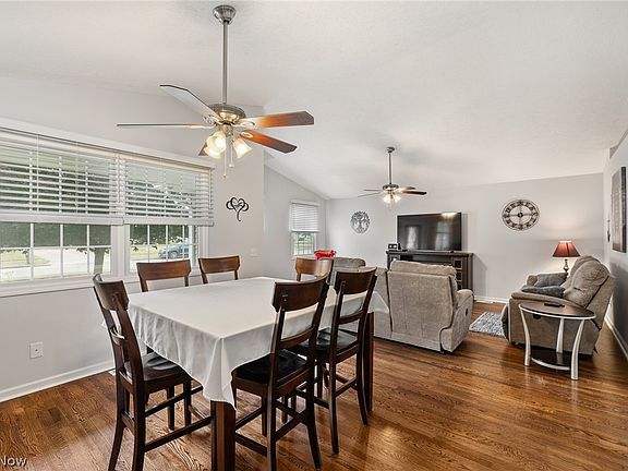 5th image of 163 Fairview Dr