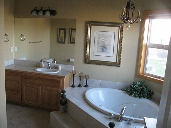 Master Suite Bath