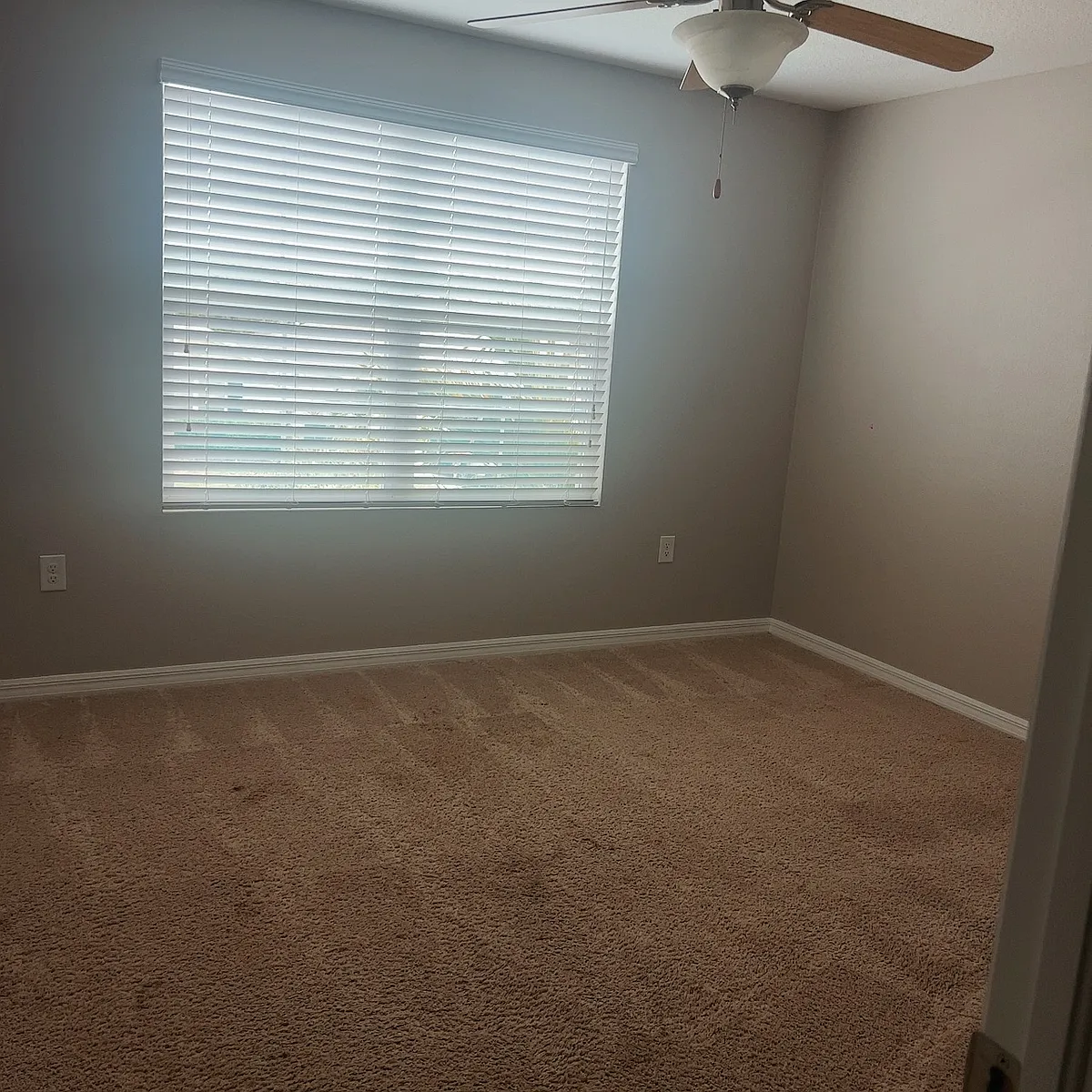 Building Photo - 15713 High Bell Pl