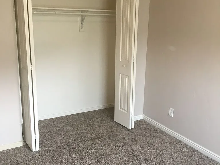 1507 N 540 W #104 — Photo 11
